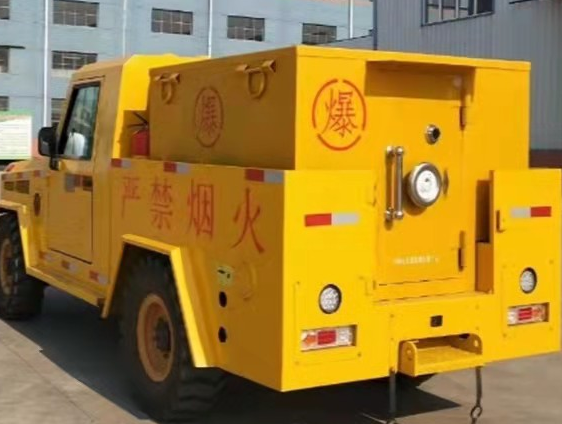 将乐凯龙爆破器材运输车：保障爆破任务的安全运行